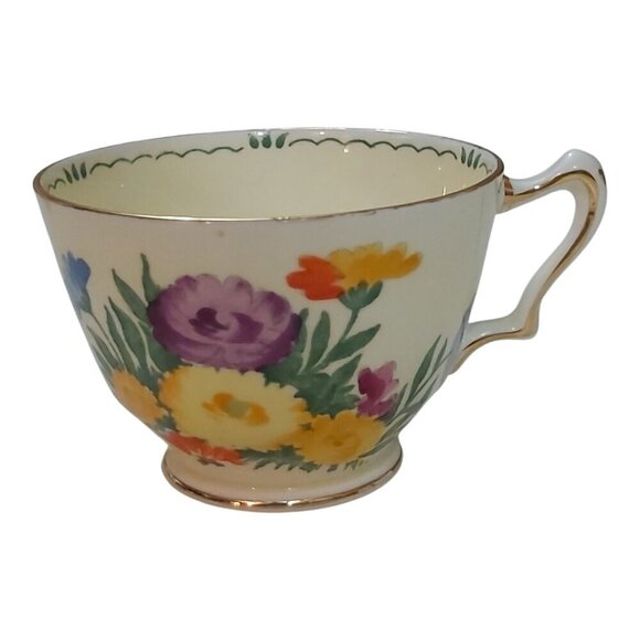 Vintage Crown Staffordshire Teacup and Saucer Set-1930s Floral Pattern Gold Trim - Picture 6 of 13